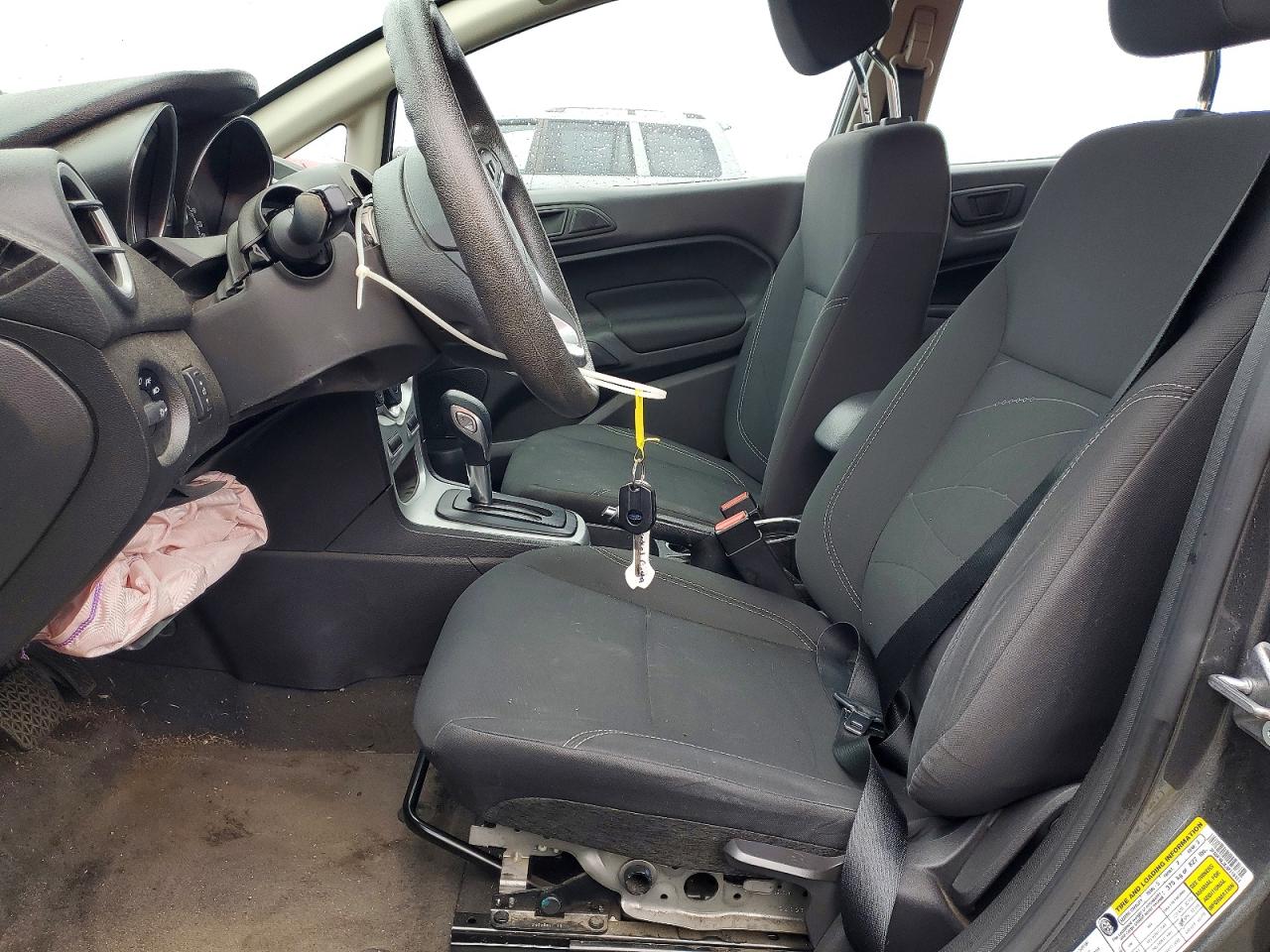 2018 FORD FIESTA SE photo 7