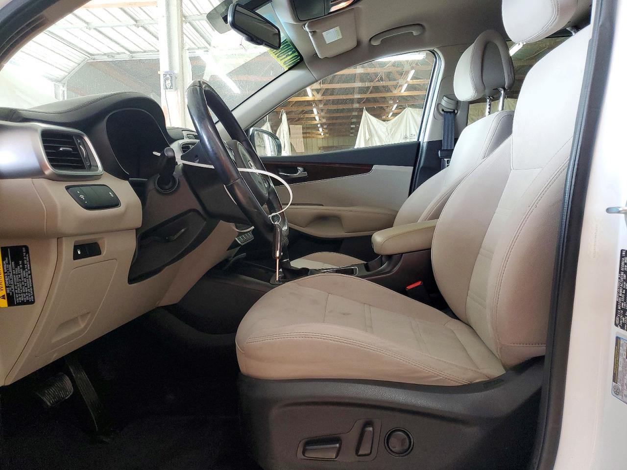 2016 KIA SORENTO LX photo 7