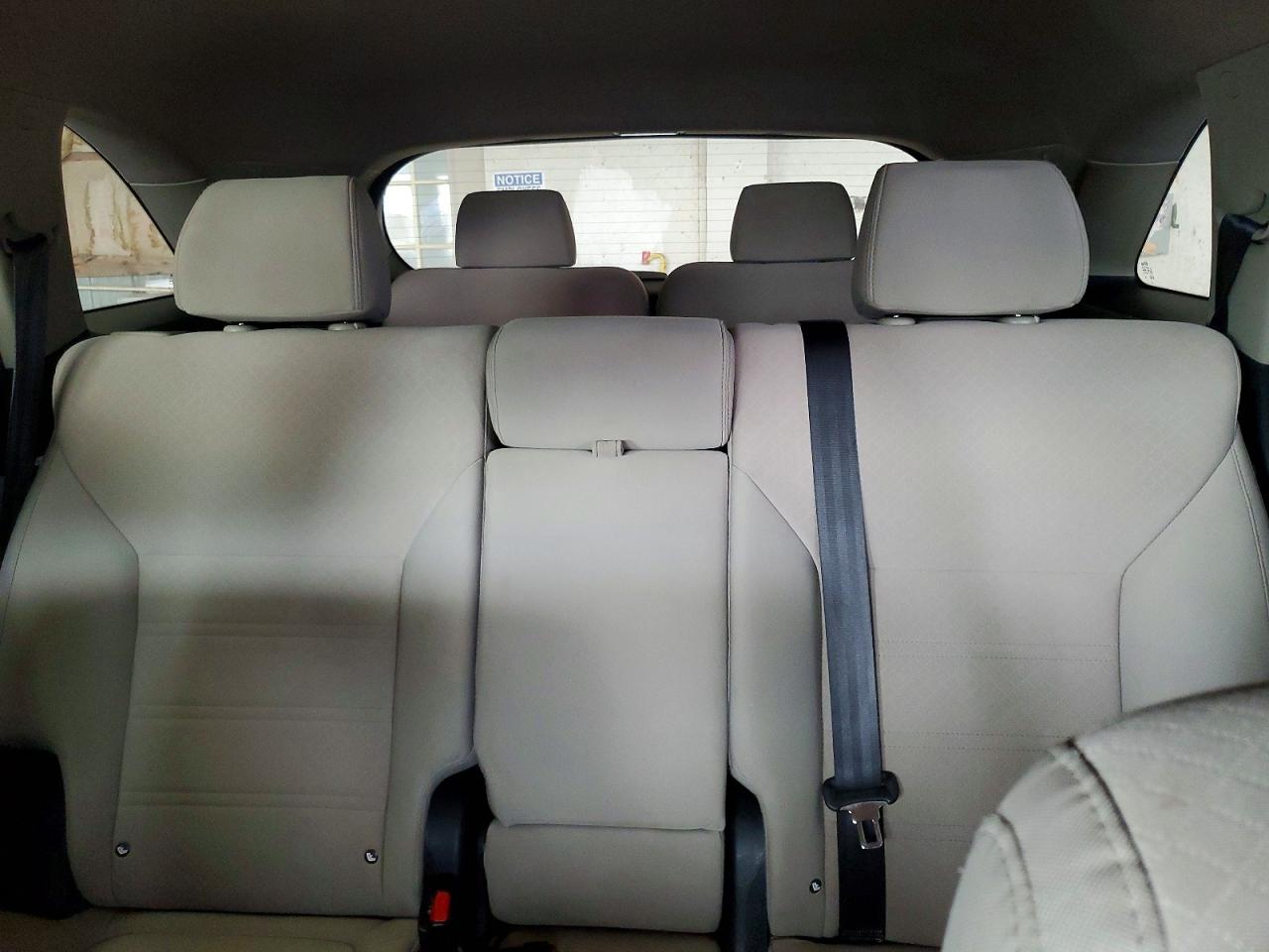 2016 KIA SORENTO LX photo 10