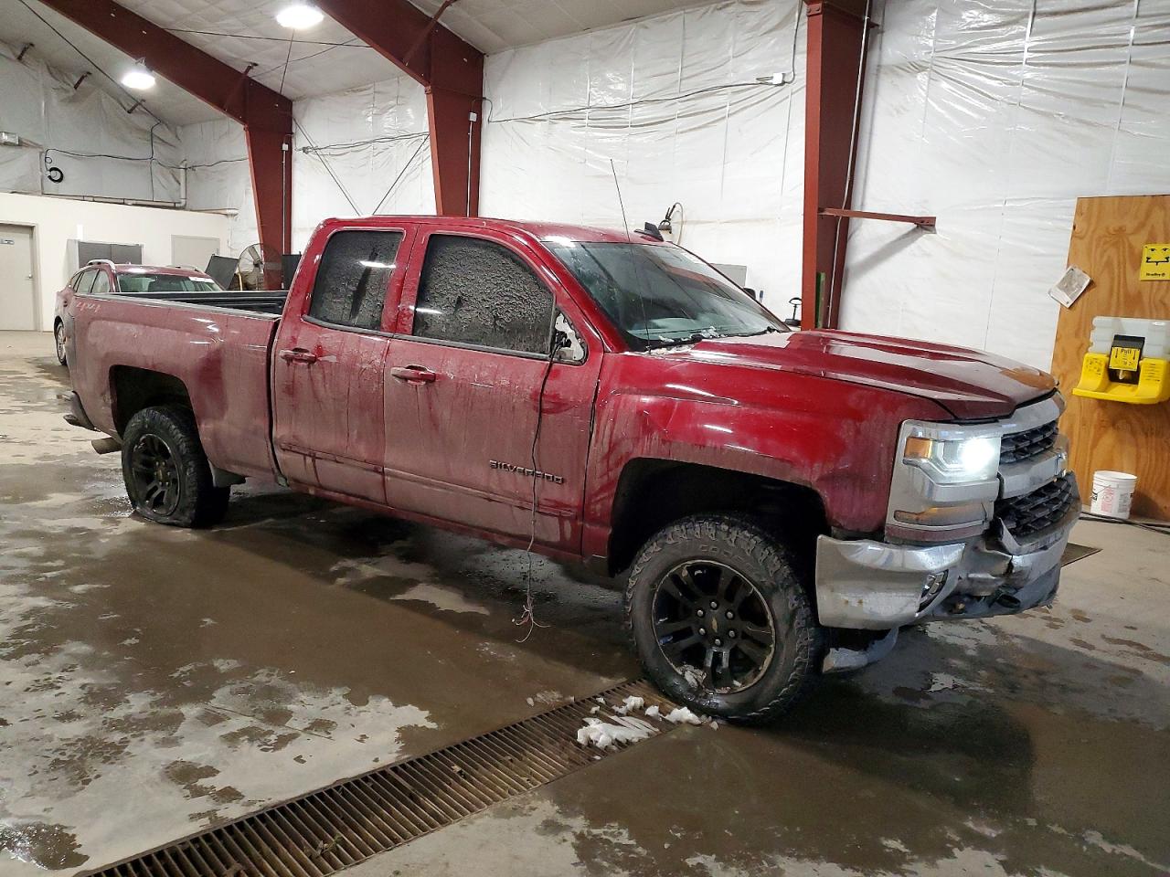 2018 CHEVROLET SILVERADO K1500 LT photo 4