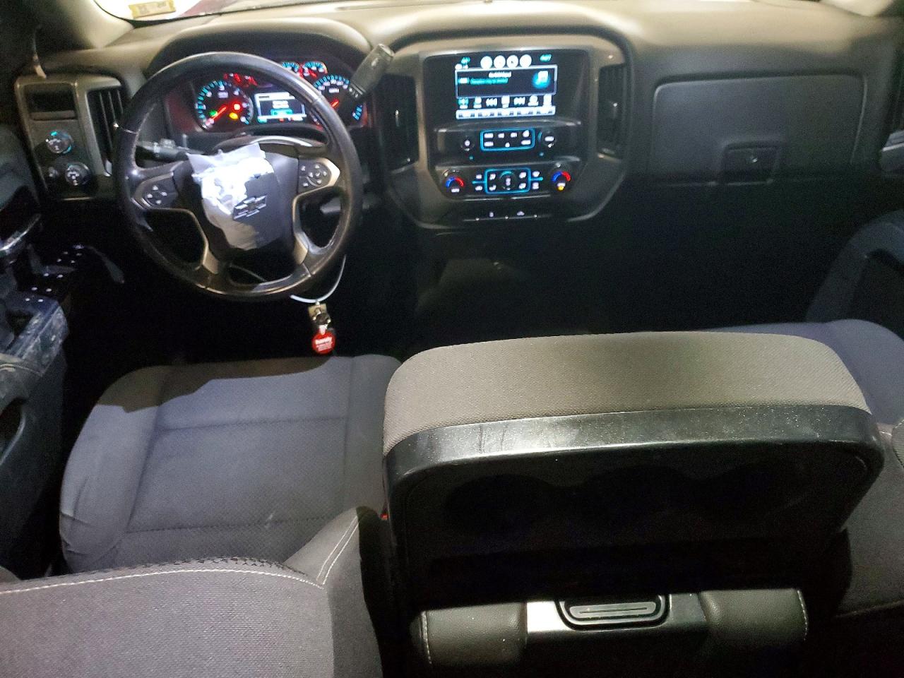2018 CHEVROLET SILVERADO K1500 LT photo 8