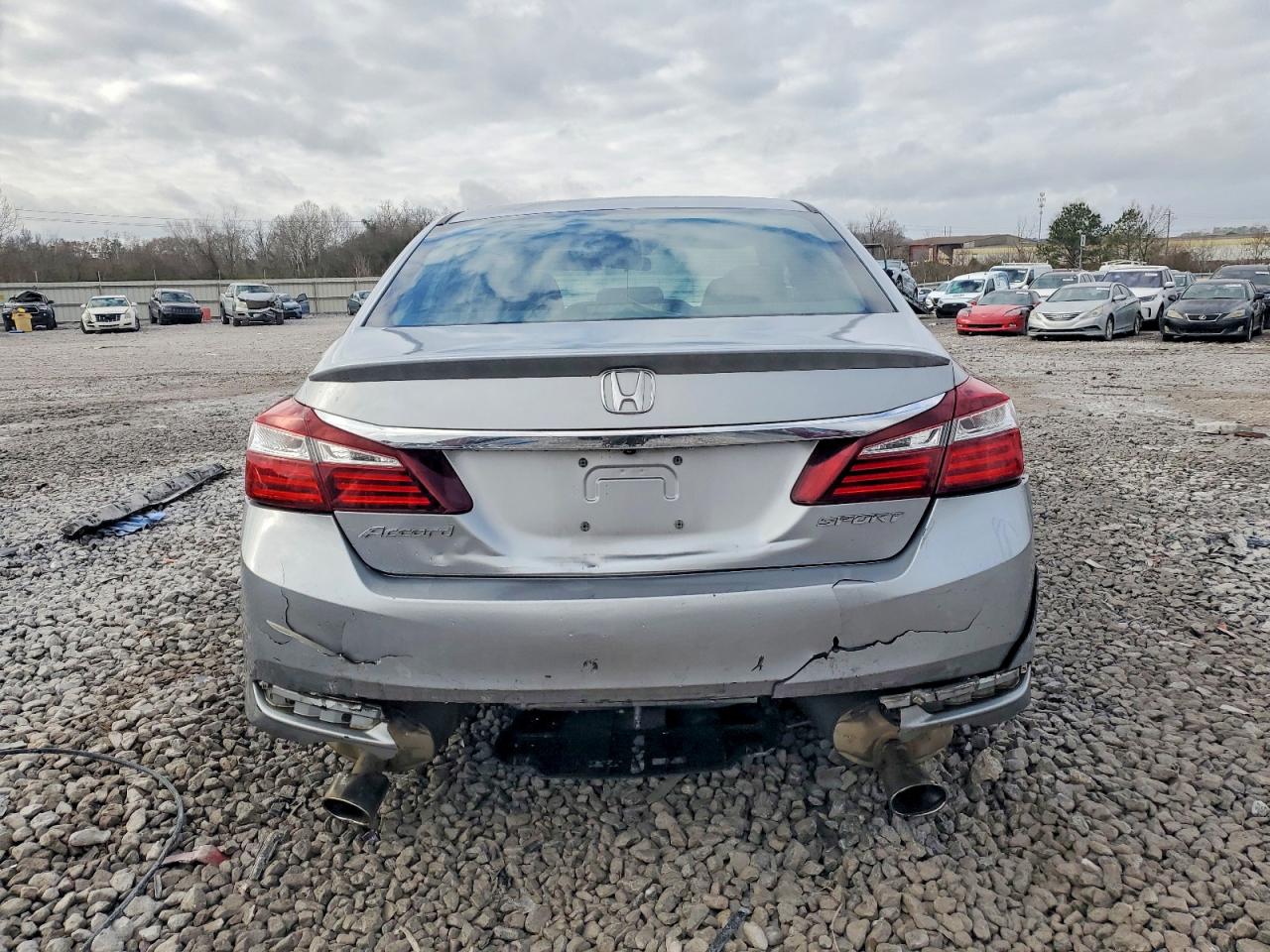 2017 HONDA ACCORD SPORT photo 6