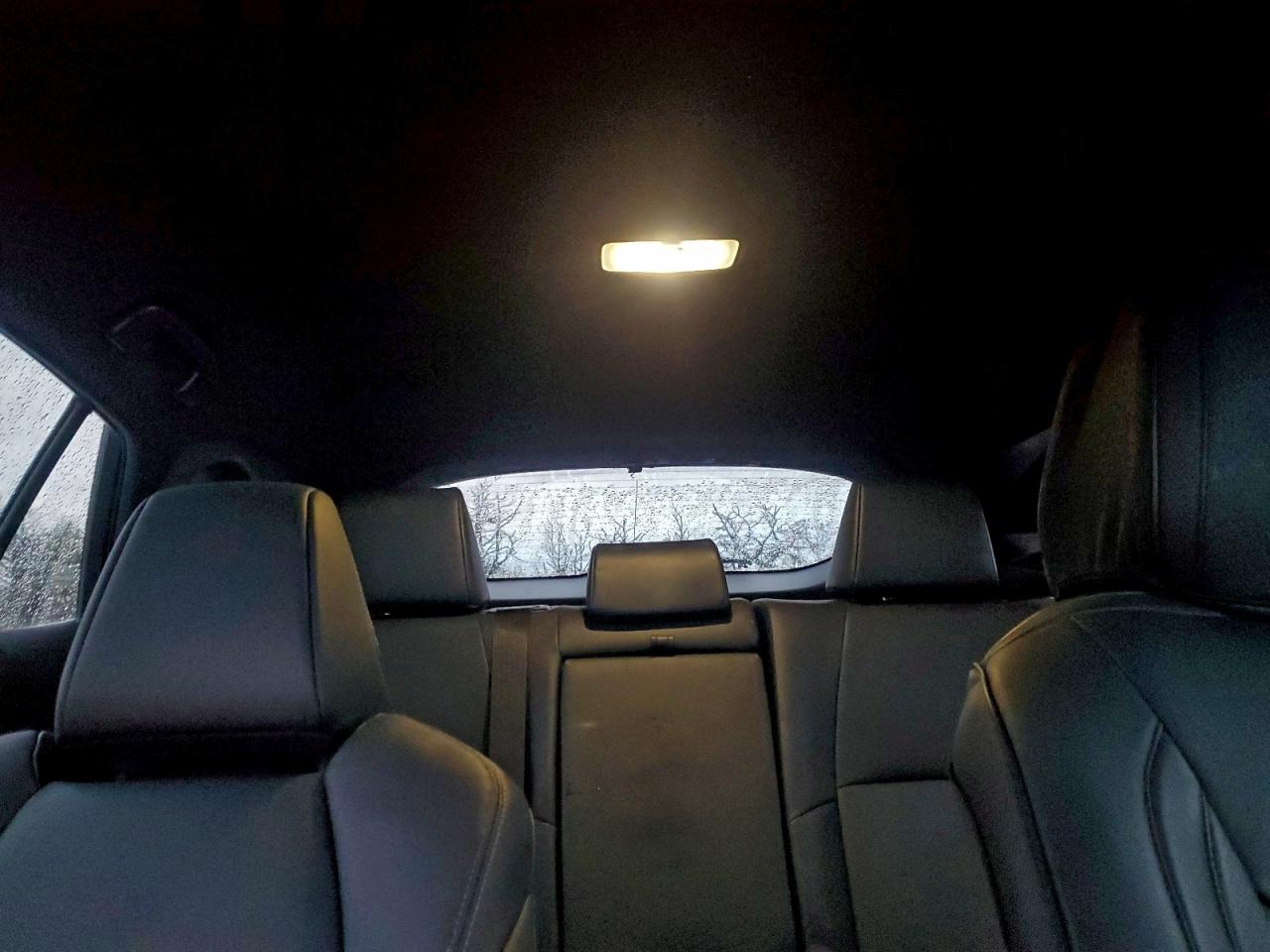 2024 TOYOTA VENZA LE photo 10