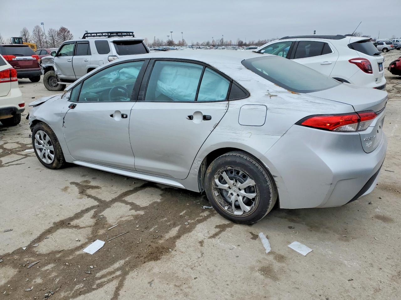 2021 TOYOTA COROLLA LE photo 2