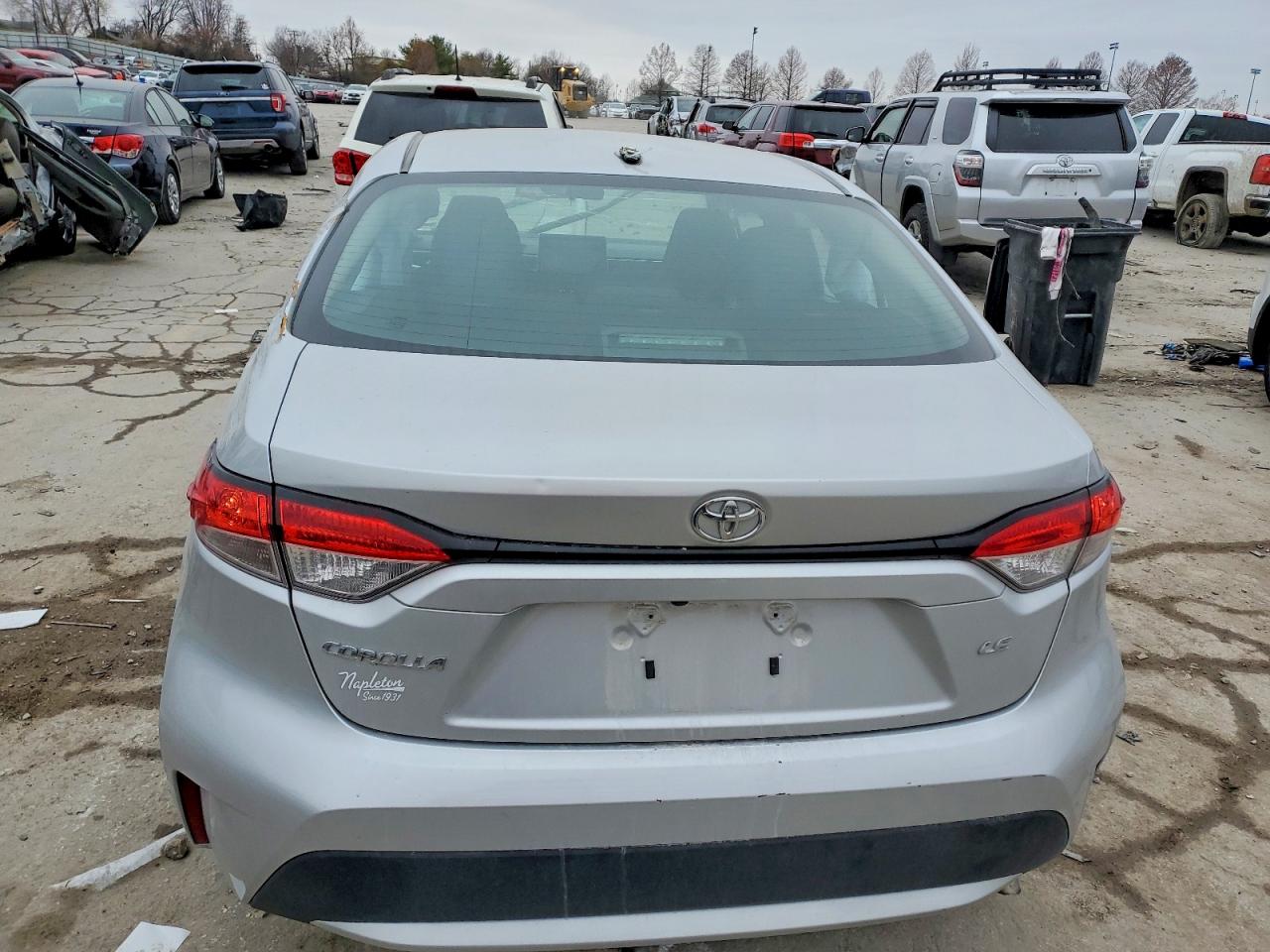2021 TOYOTA COROLLA LE photo 6