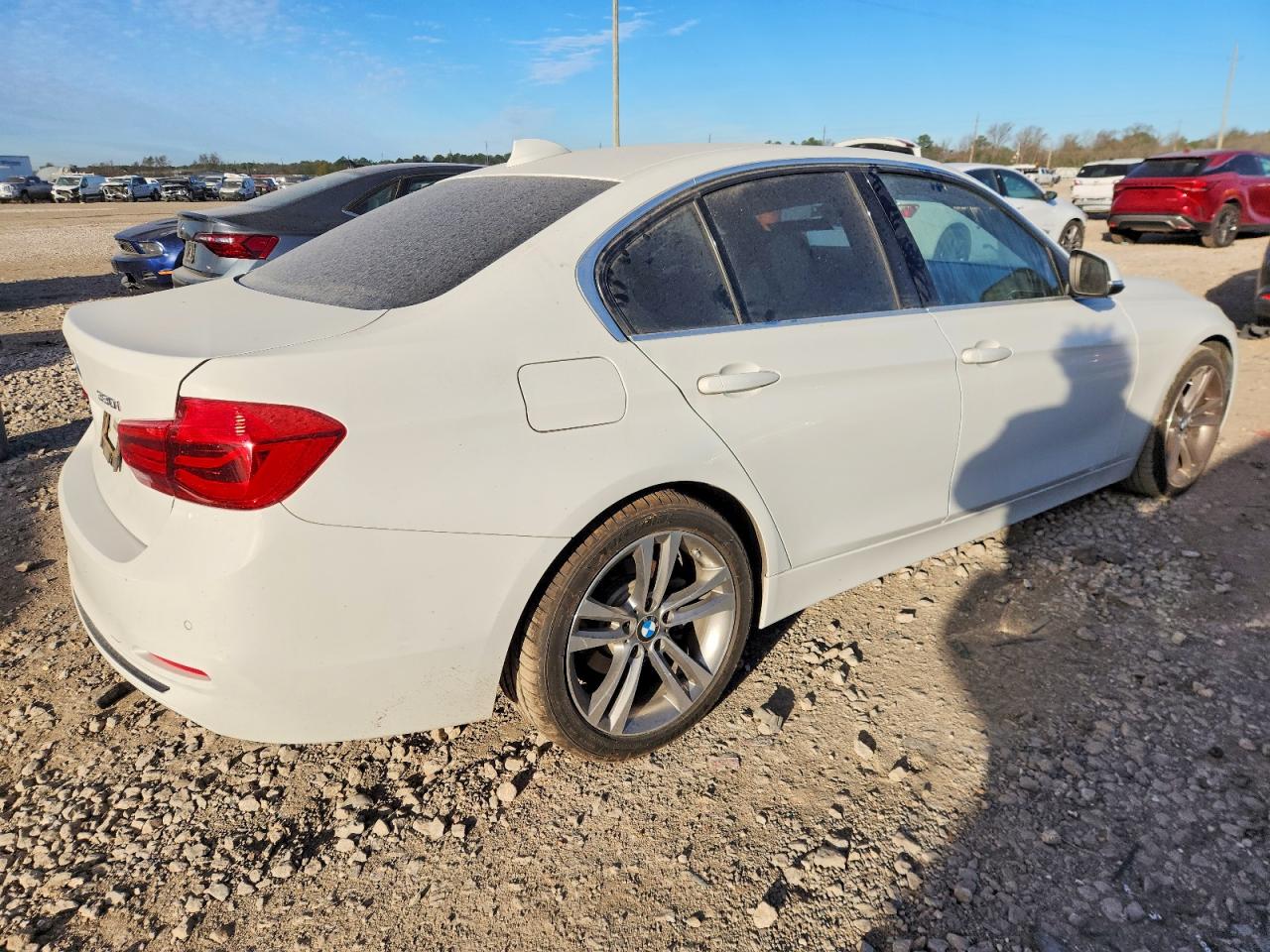 2017 BMW 330 I photo 3