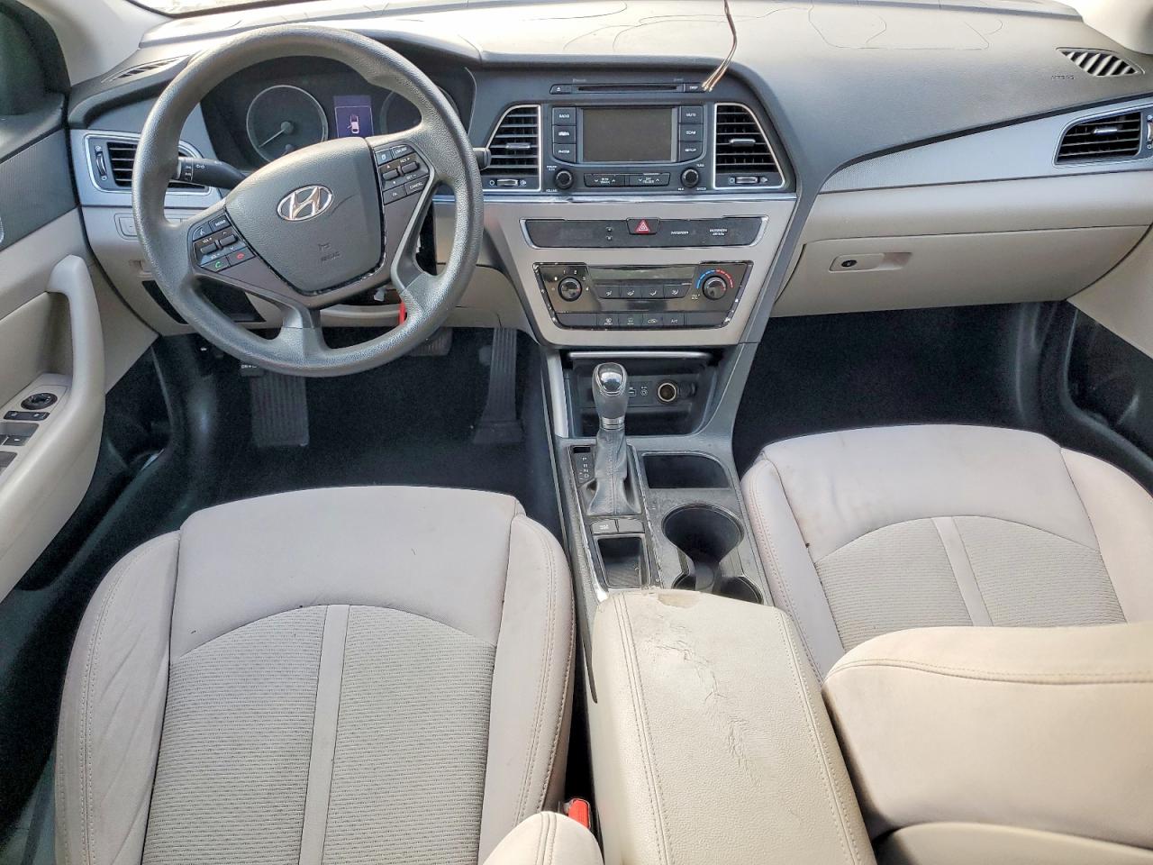 2015 HYUNDAI SONATA SE photo 8