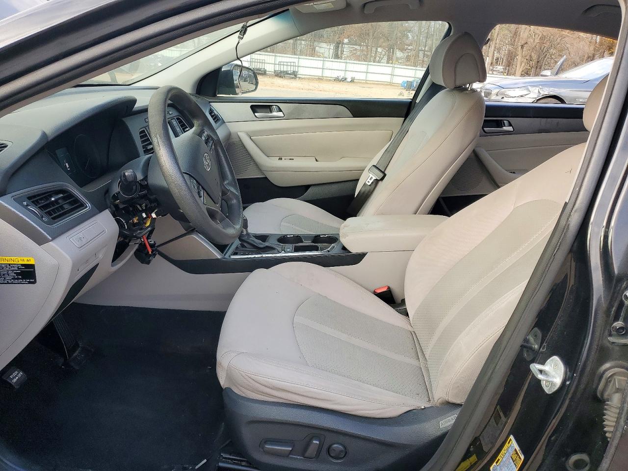 2015 HYUNDAI SONATA SE photo 7