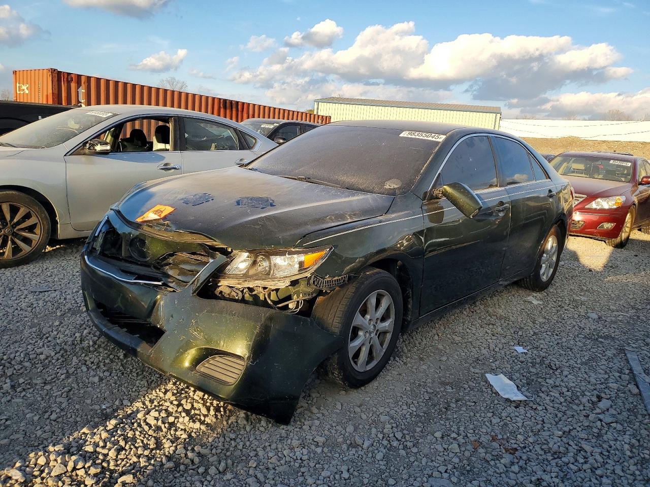 2011 TOYOTA CAMRY