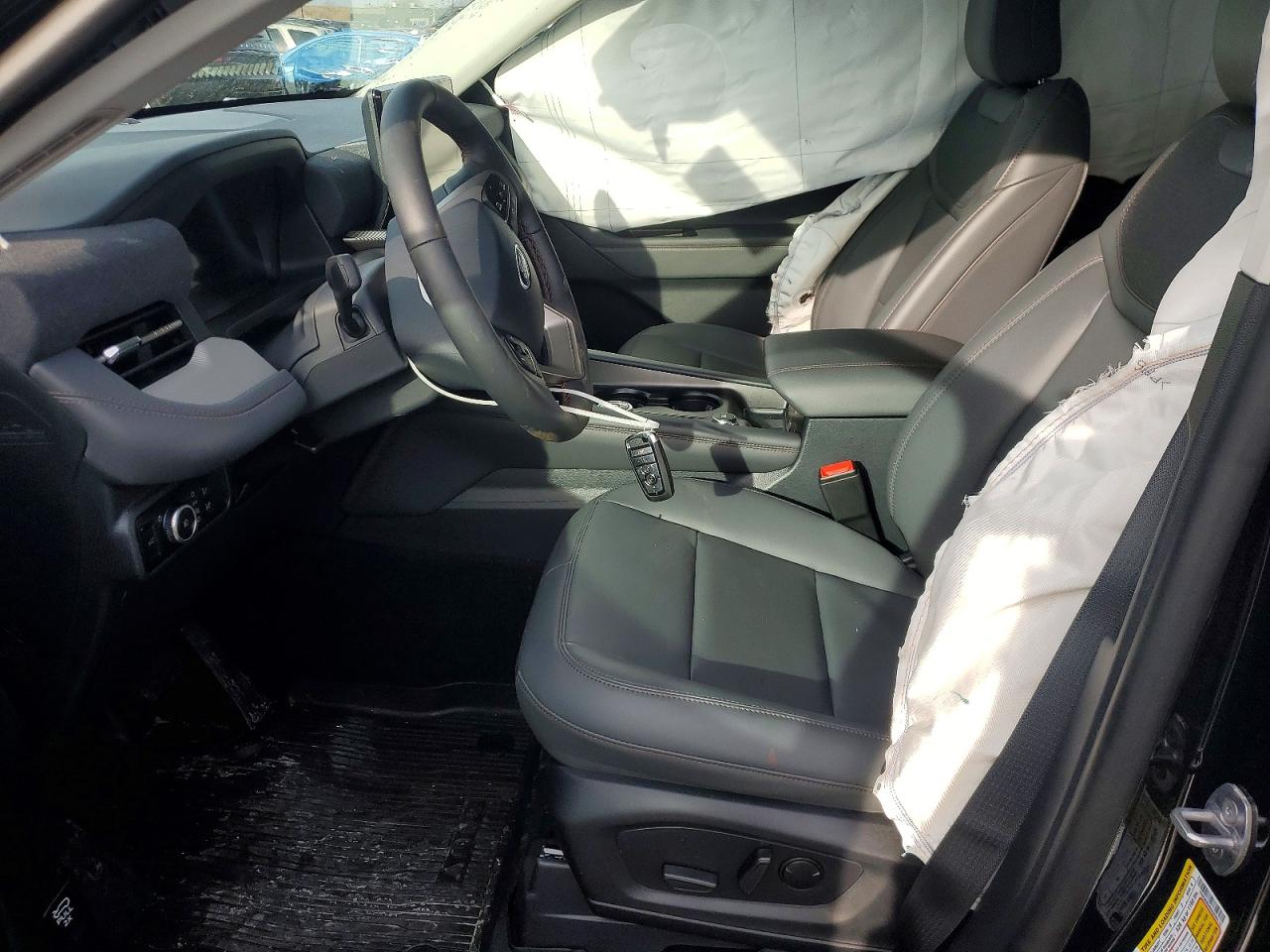 2025 FORD EXPLORER ACTIVE photo 7