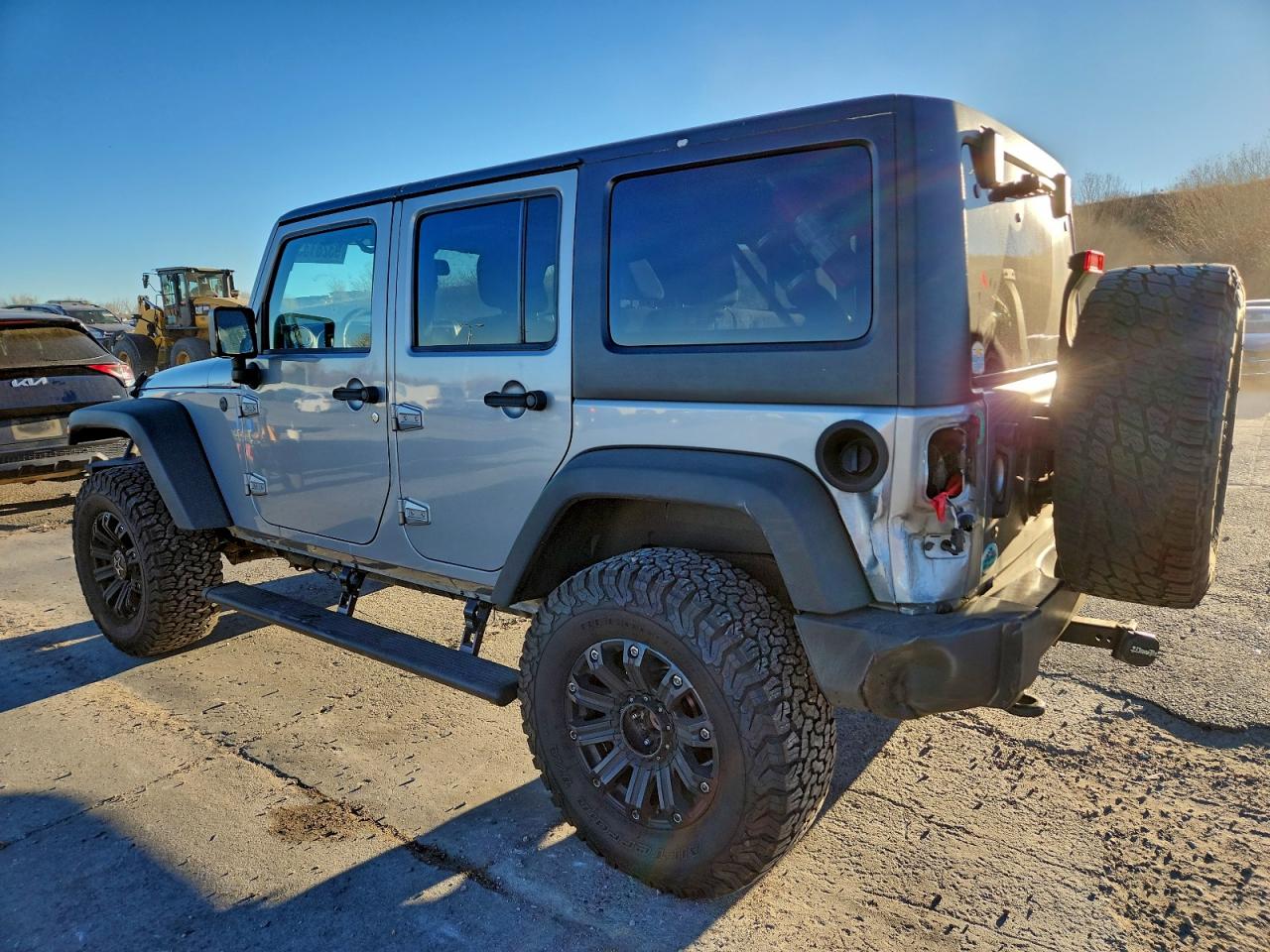 2013 JEEP WRANGLER UNLIMITED SPORT photo 2