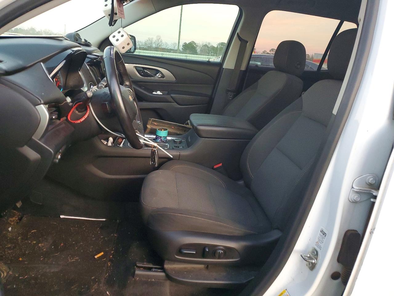 2019 CHEVROLET TRAVERSE LT photo 7