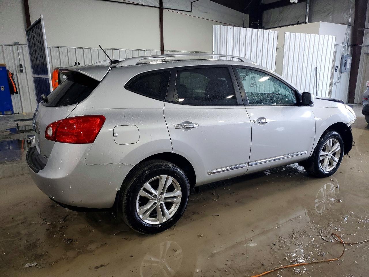 2013 NISSAN ROGUE S photo 3