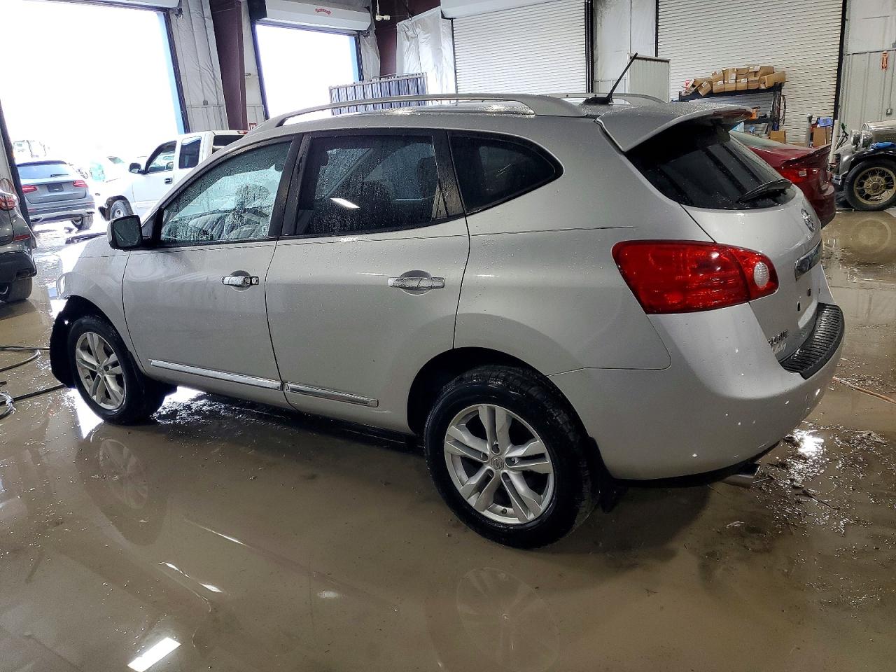 2013 NISSAN ROGUE S photo 2