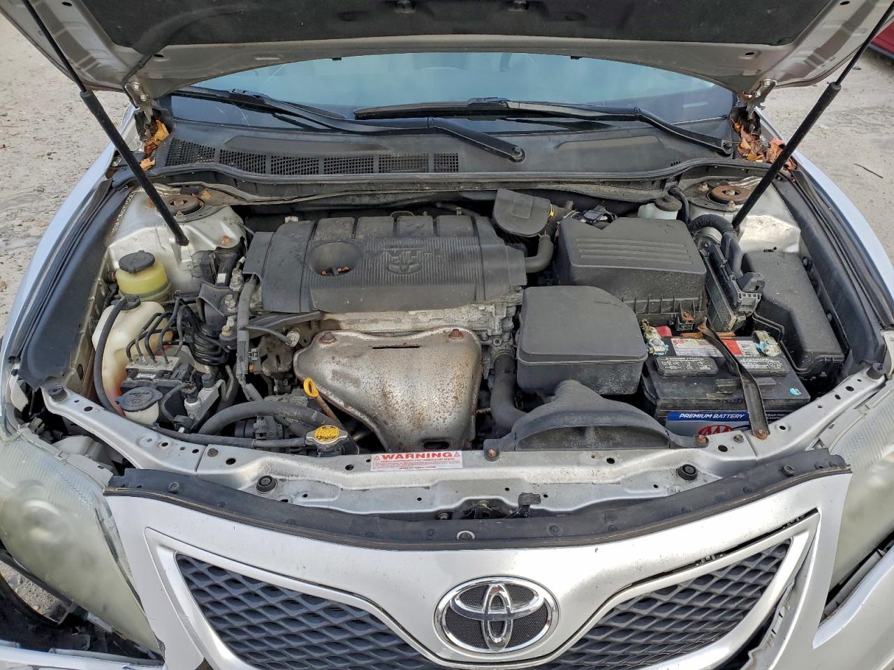 2011 TOYOTA CAMRY BASE photo 11