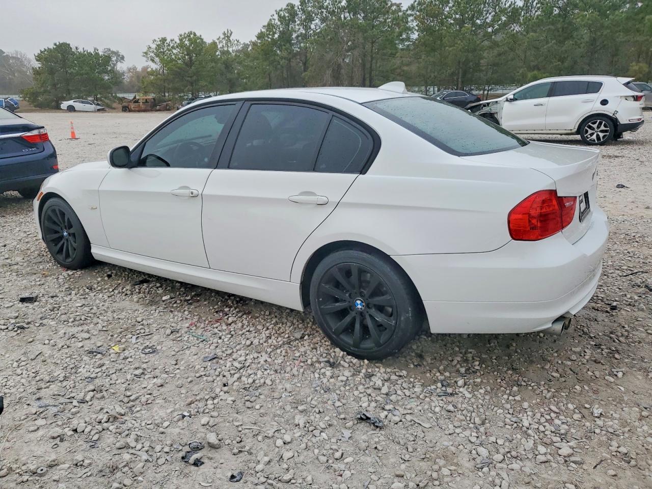 2011 BMW 328 I photo 2