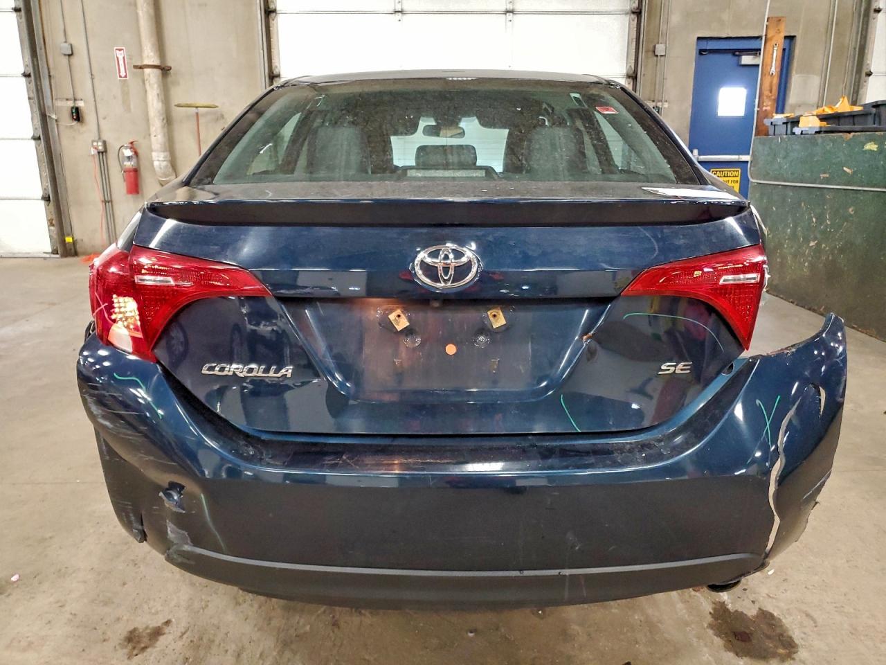 2017 TOYOTA COROLLA L photo 6