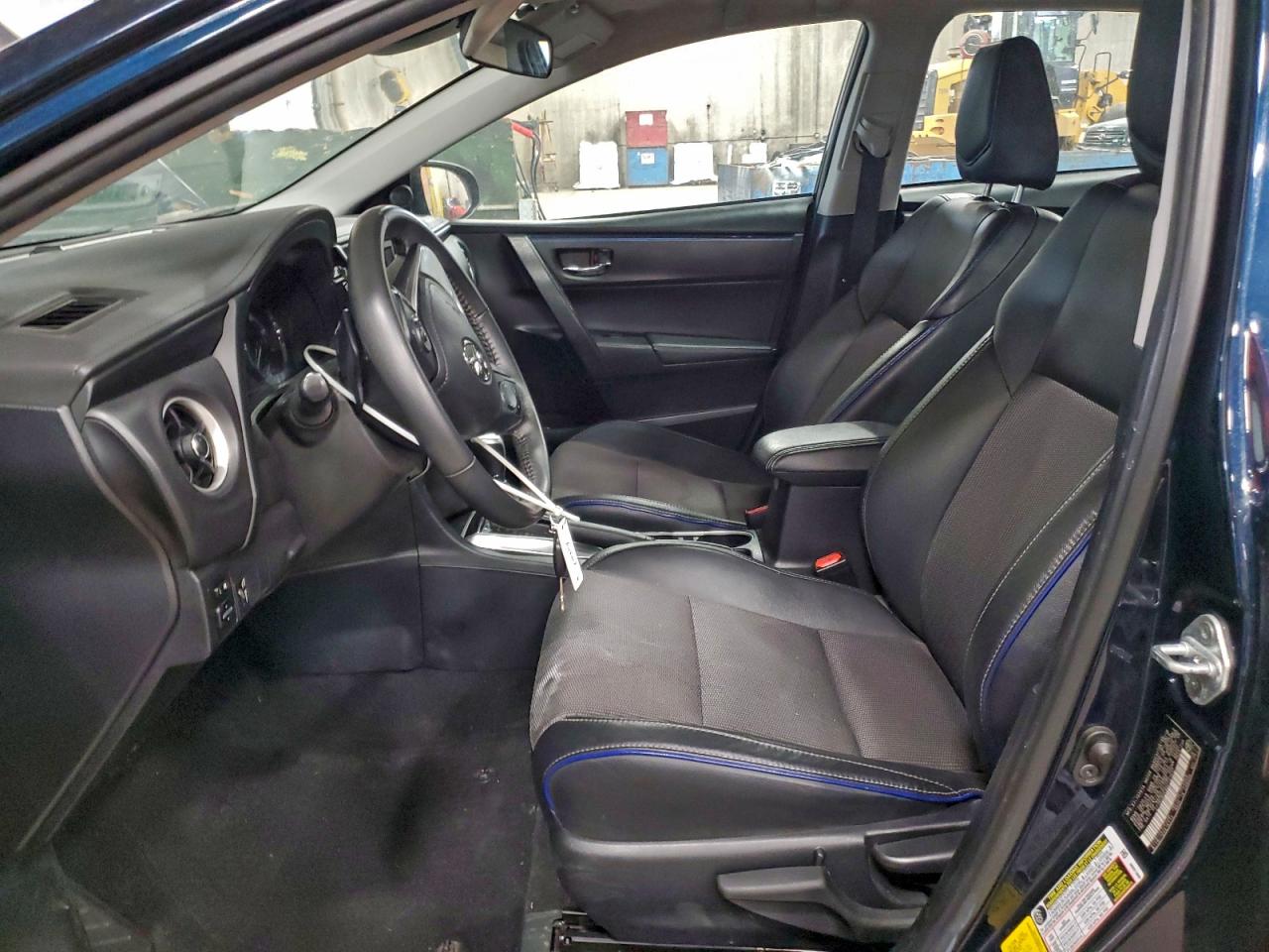 2017 TOYOTA COROLLA L photo 7