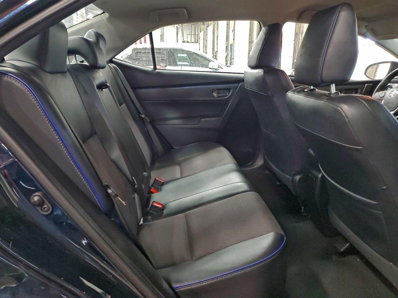 2017 TOYOTA COROLLA L photo 10