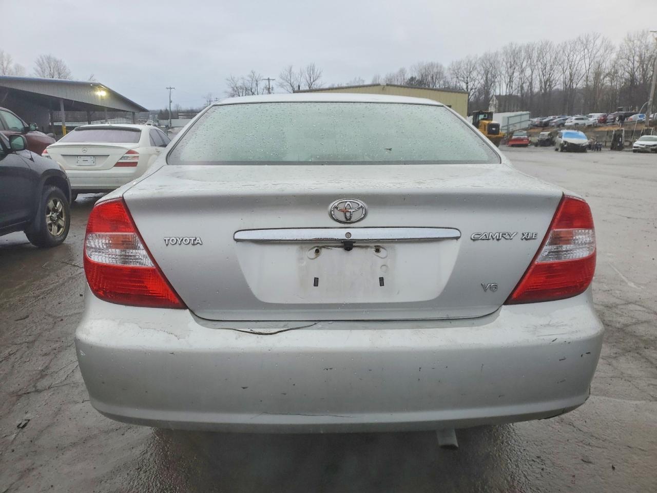 2002 TOYOTA CAMRY LE photo 6