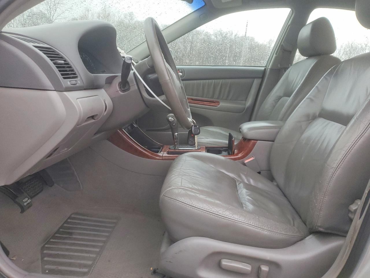 2002 TOYOTA CAMRY LE photo 7