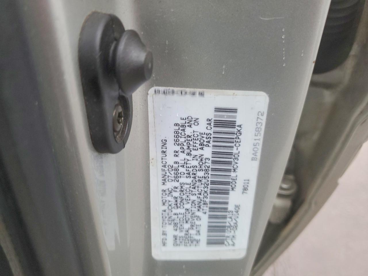2002 TOYOTA CAMRY LE photo 12