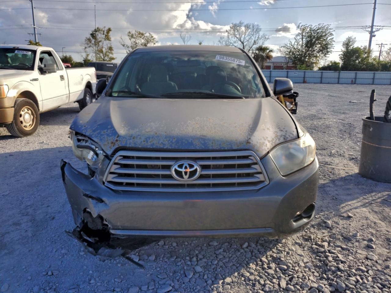 2010 TOYOTA HIGHLANDER photo 5