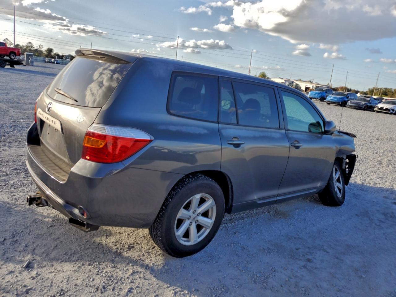 2010 TOYOTA HIGHLANDER photo 3