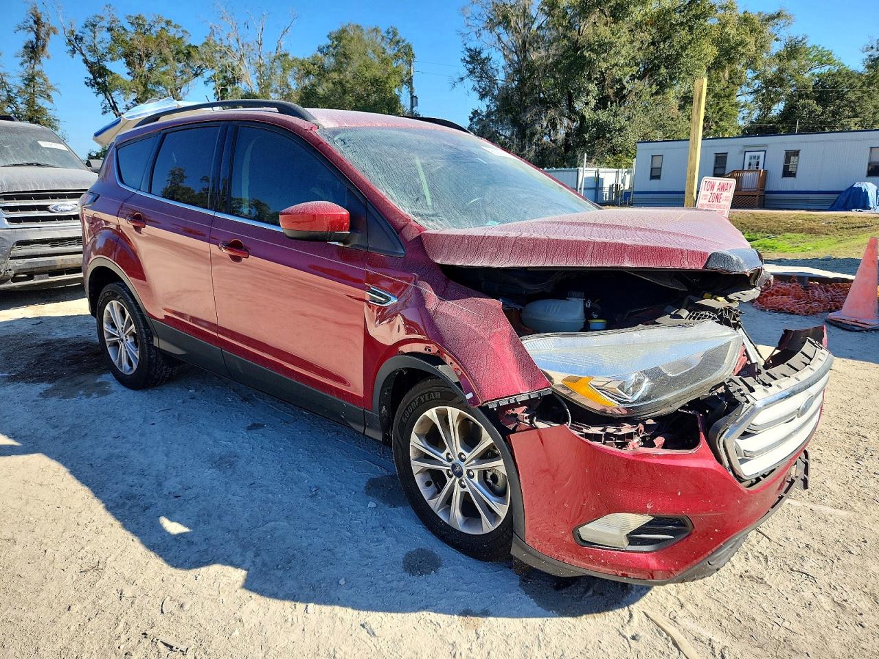 2018 FORD ESCAPE SEL photo 4