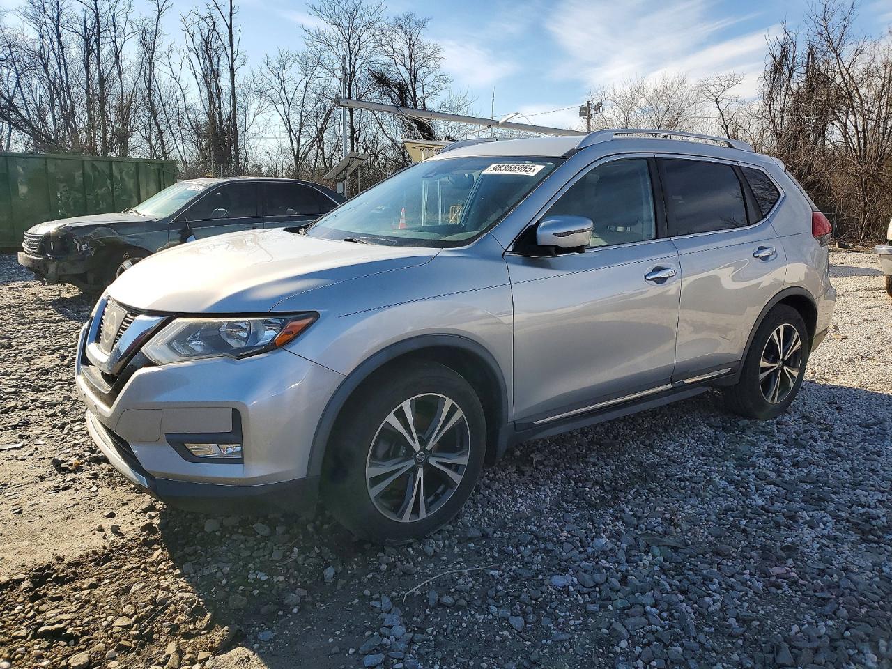 2017 NISSAN ROGUE