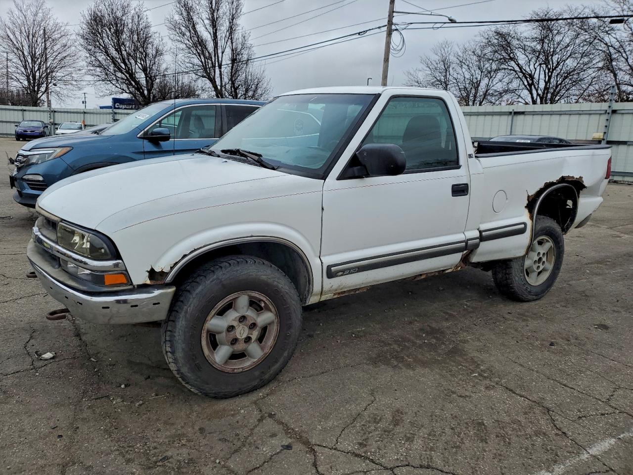 2000 CHEVROLET S TRUCK