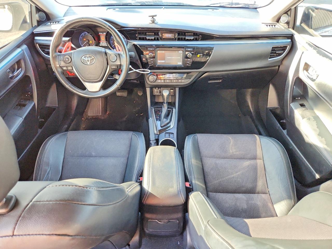 2014 TOYOTA COROLLA L photo 8