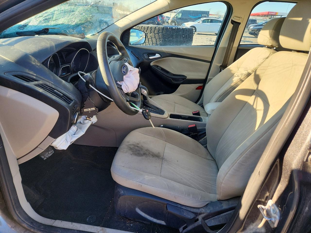 2017 FORD FOCUS SE photo 7