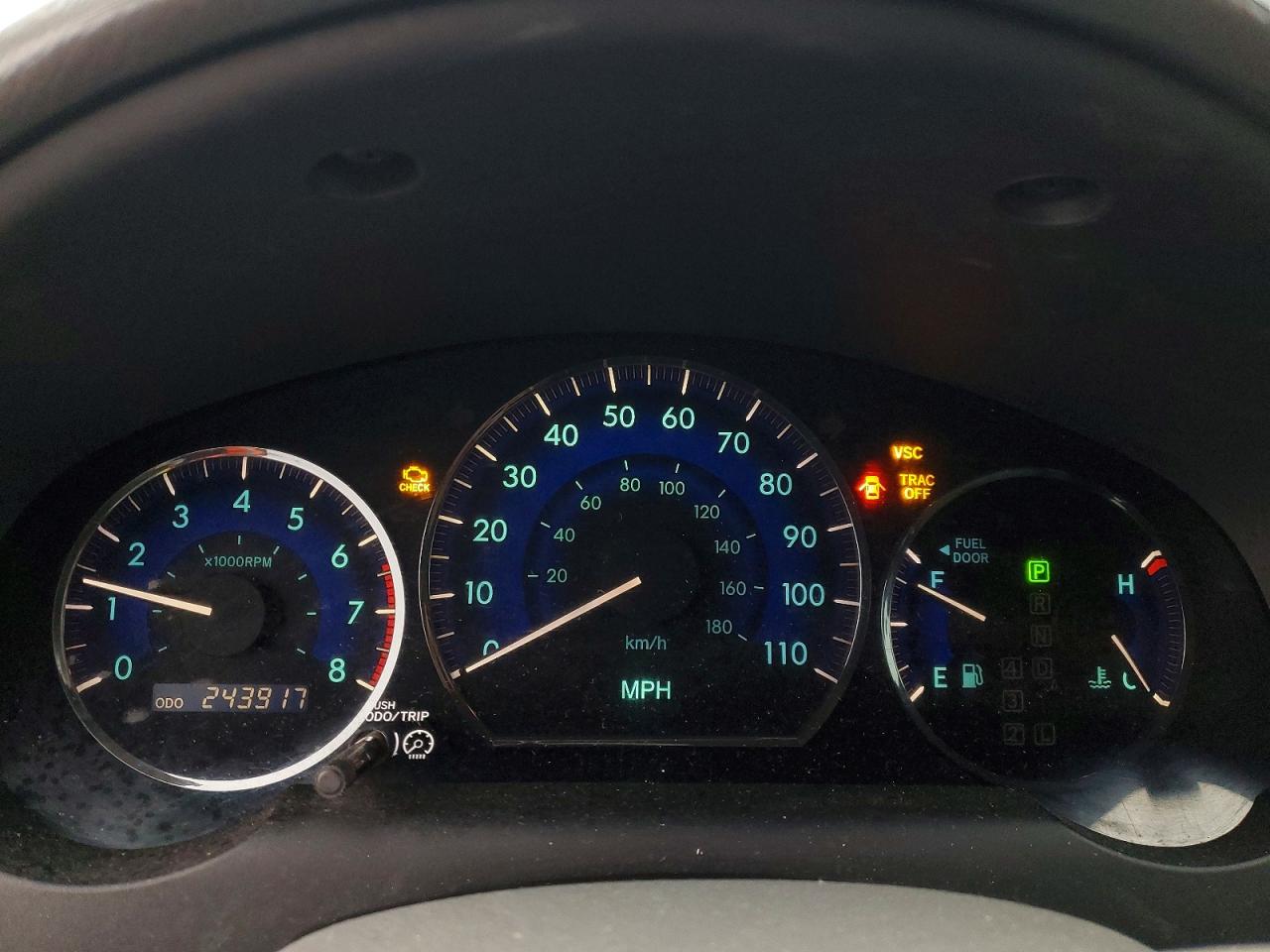 2008 TOYOTA SIENNA XLE photo 9