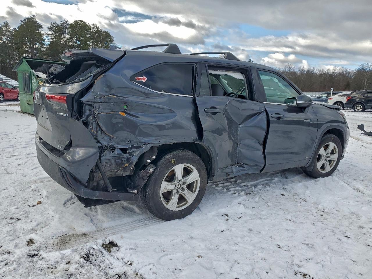 2021 TOYOTA HIGHLANDER HYBRID LE photo 3