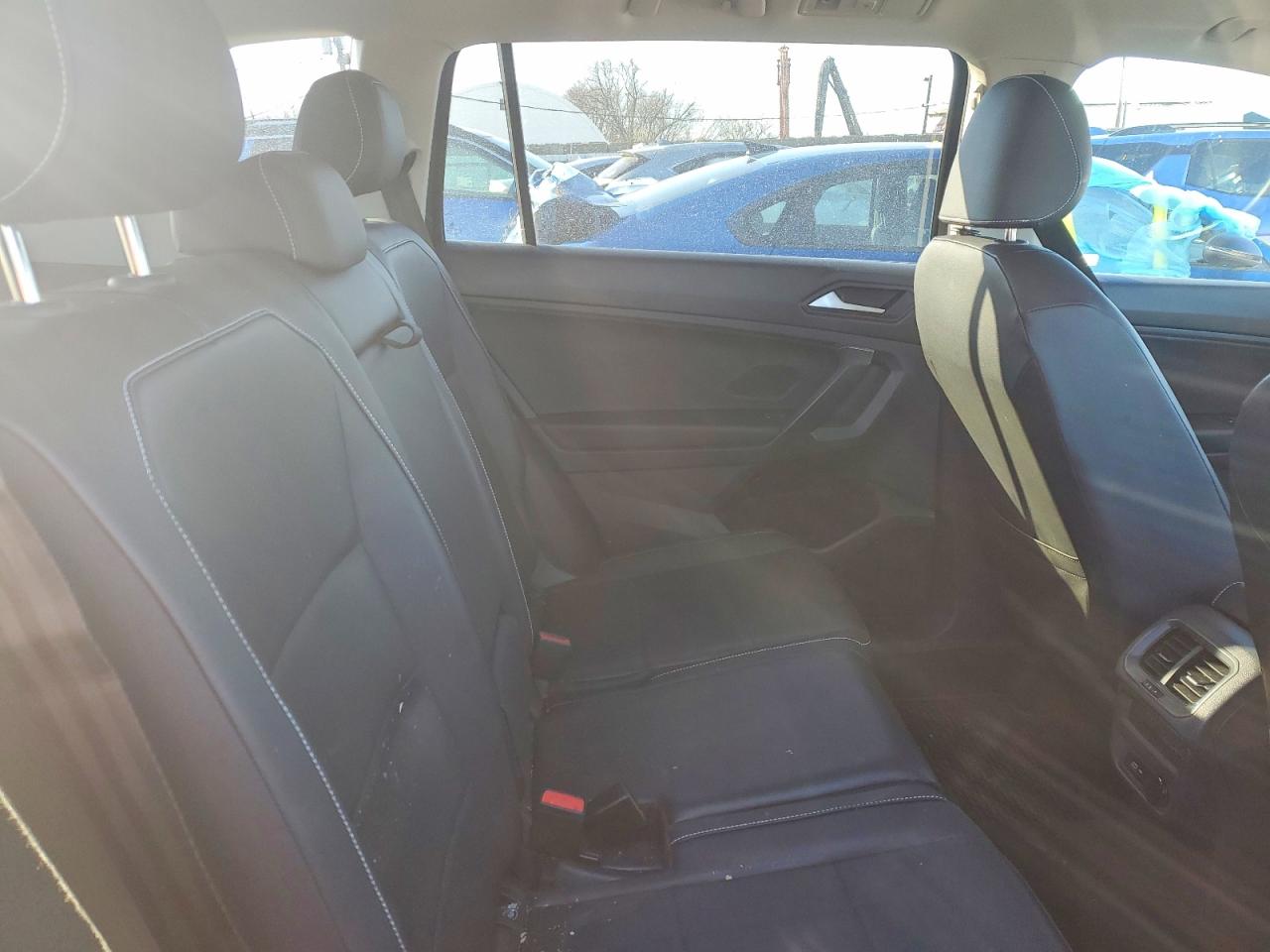 2021 VOLKSWAGEN TIGUAN SE photo 11
