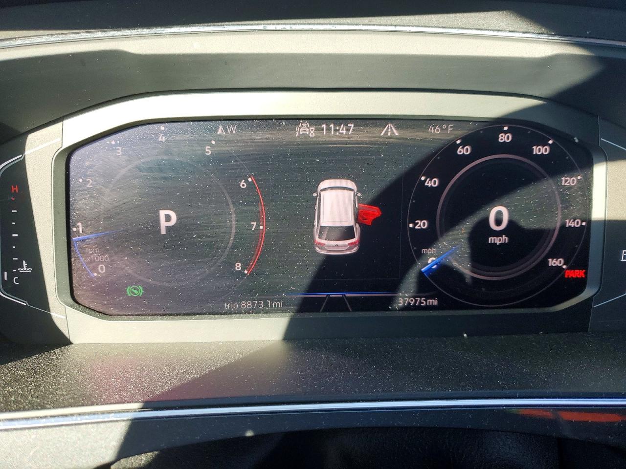 2021 VOLKSWAGEN TIGUAN SE photo 9