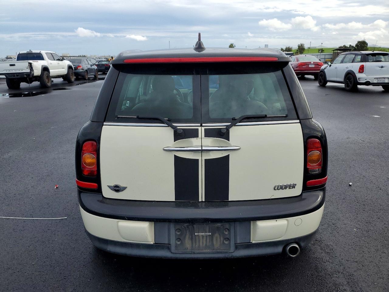 2009 MINI COOPER CLUBMAN photo 6