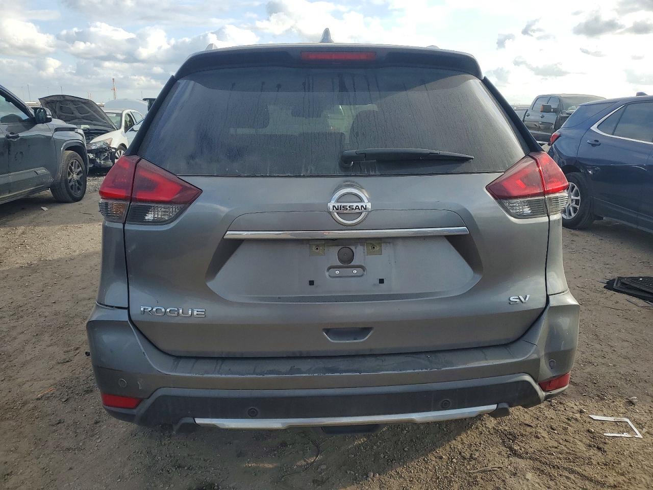 2020 NISSAN ROGUE S photo 6