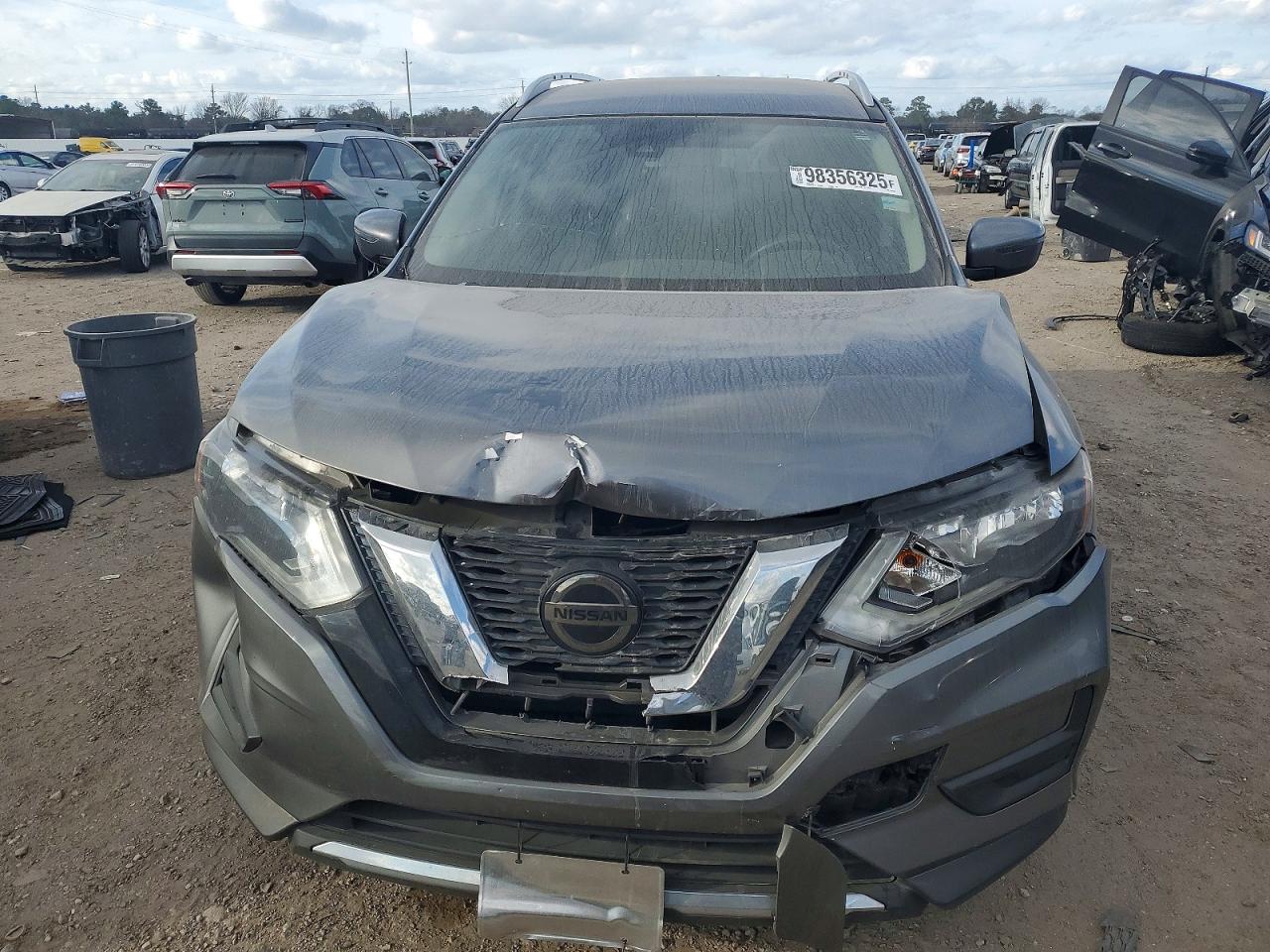 2020 NISSAN ROGUE S photo 5