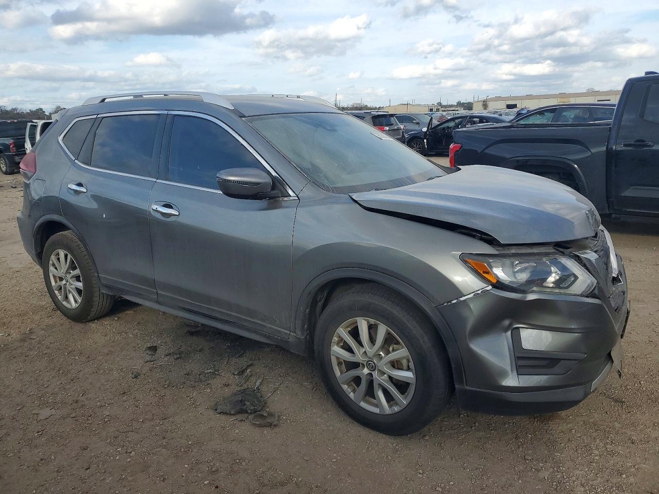 2020 NISSAN ROGUE S photo 4