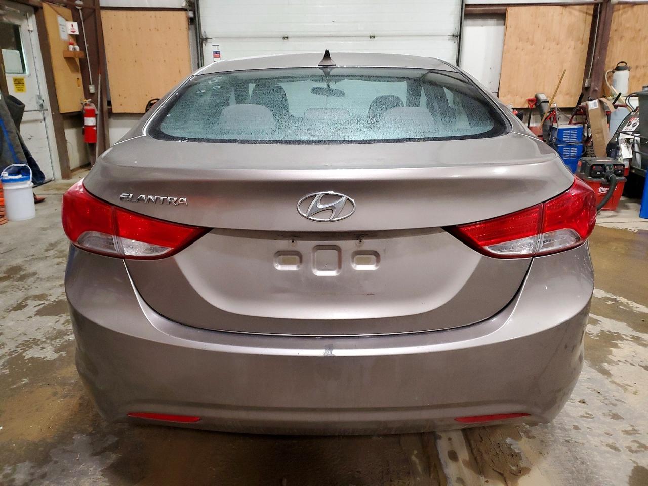 2013 HYUNDAI ELANTRA GLS photo 6