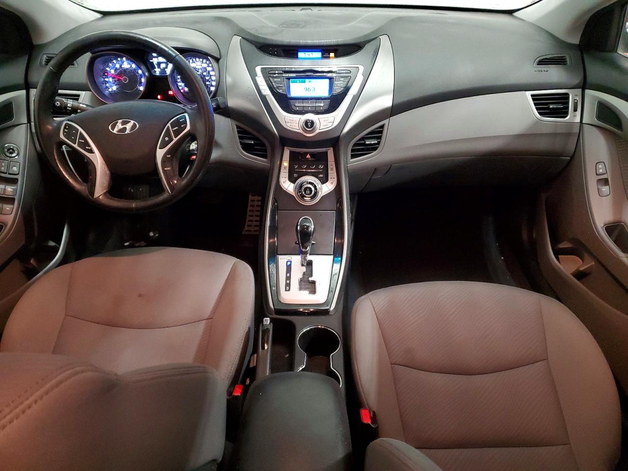 2013 HYUNDAI ELANTRA GLS photo 8