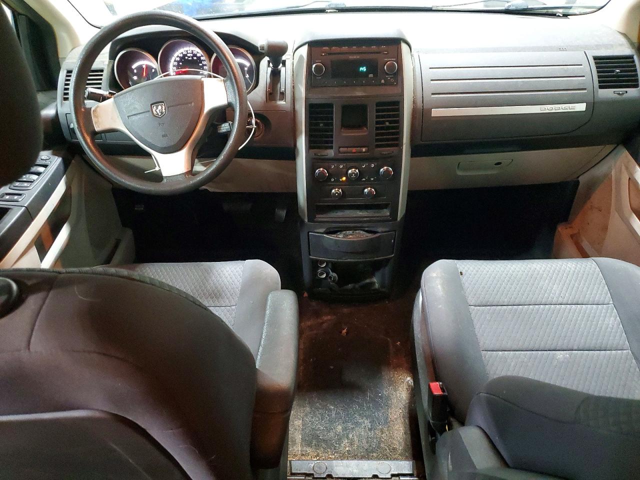 2010 DODGE GRAND CARAVAN SE photo 8