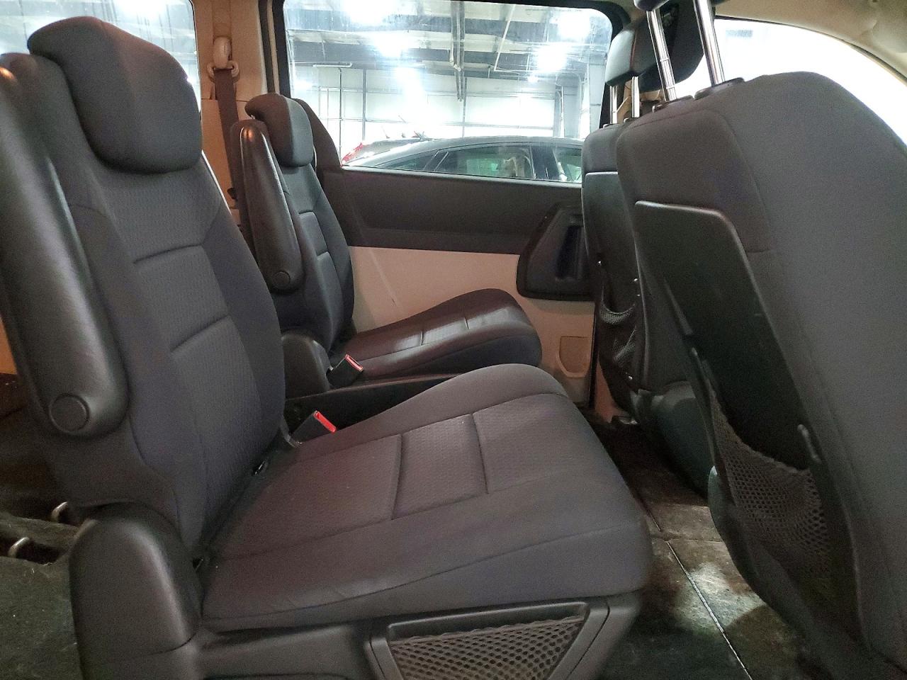 2010 DODGE GRAND CARAVAN SE photo 11