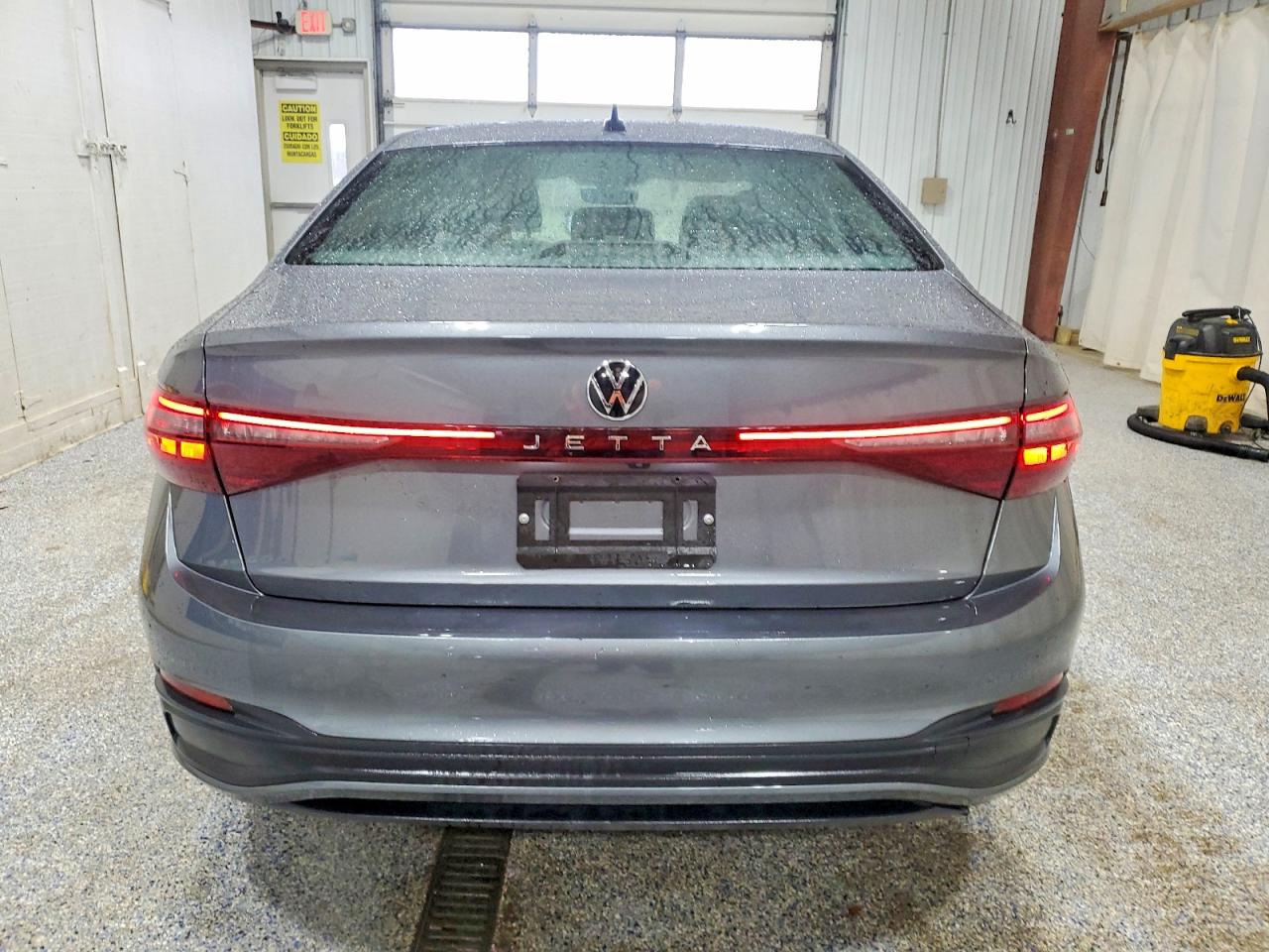 2025 VOLKSWAGEN JETTA SPORT photo 6