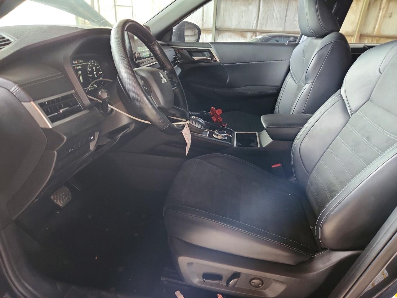 2024 MITSUBISHI OUTLANDER SE photo 7