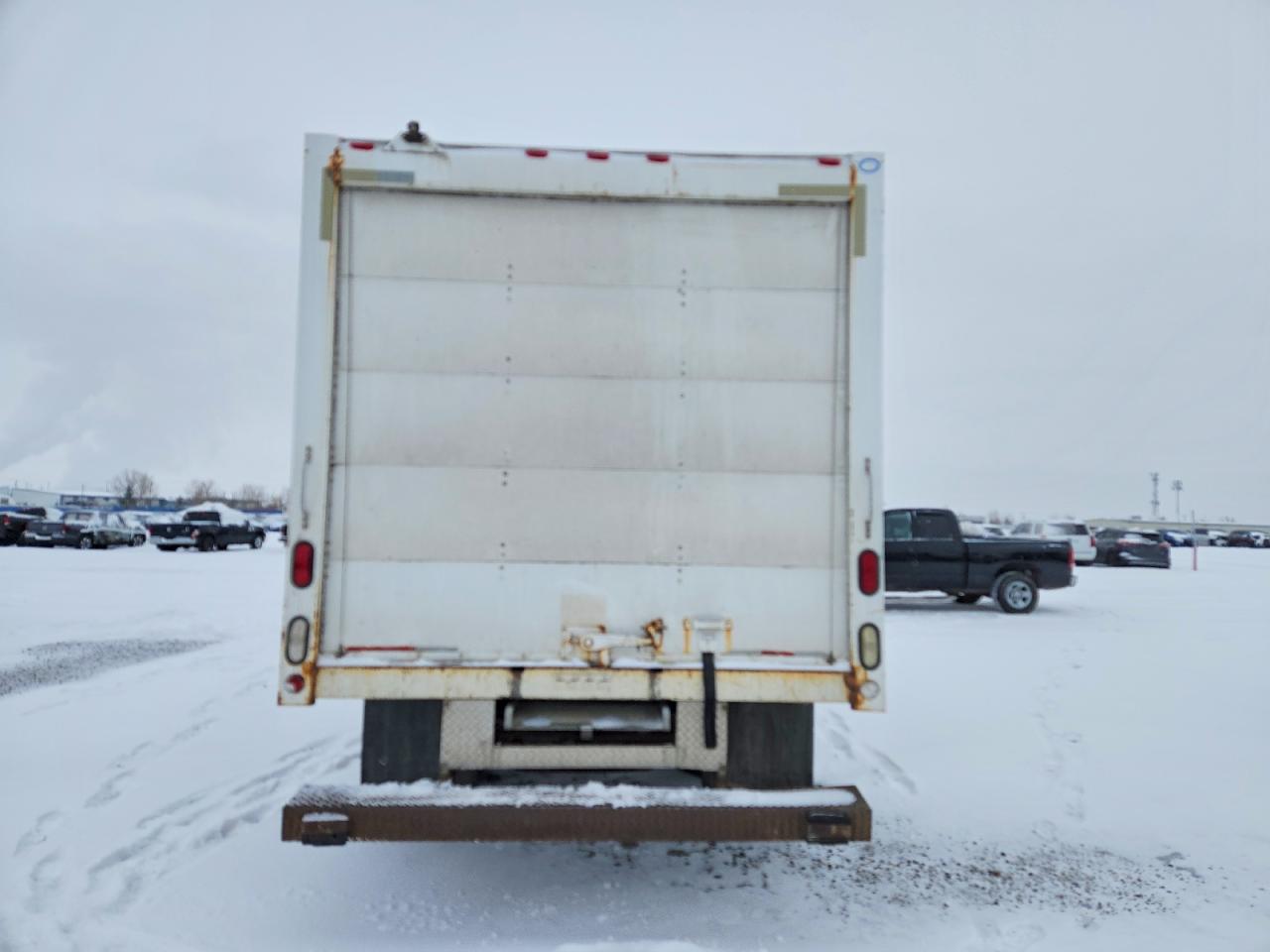 2004 FORD ECONOLINE E450 SUPER DUTY CUTAWAY VAN photo 6