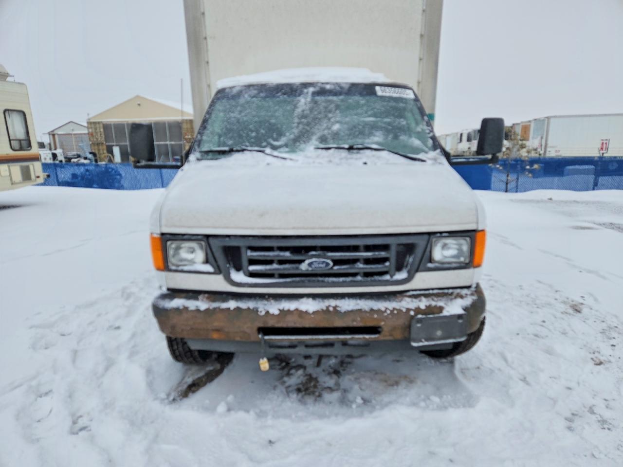 2004 FORD ECONOLINE E450 SUPER DUTY CUTAWAY VAN photo 5