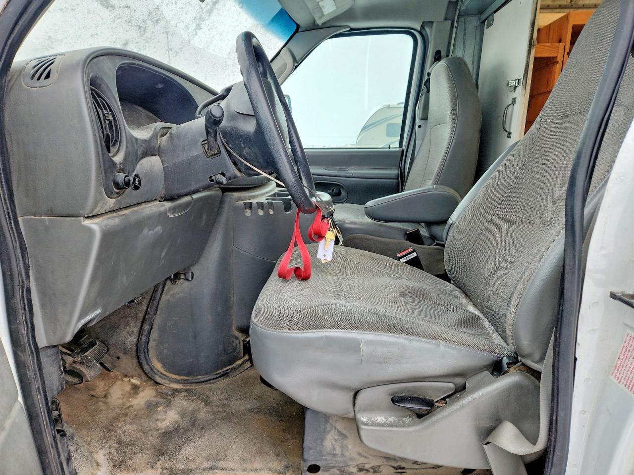 2004 FORD ECONOLINE E450 SUPER DUTY CUTAWAY VAN photo 7